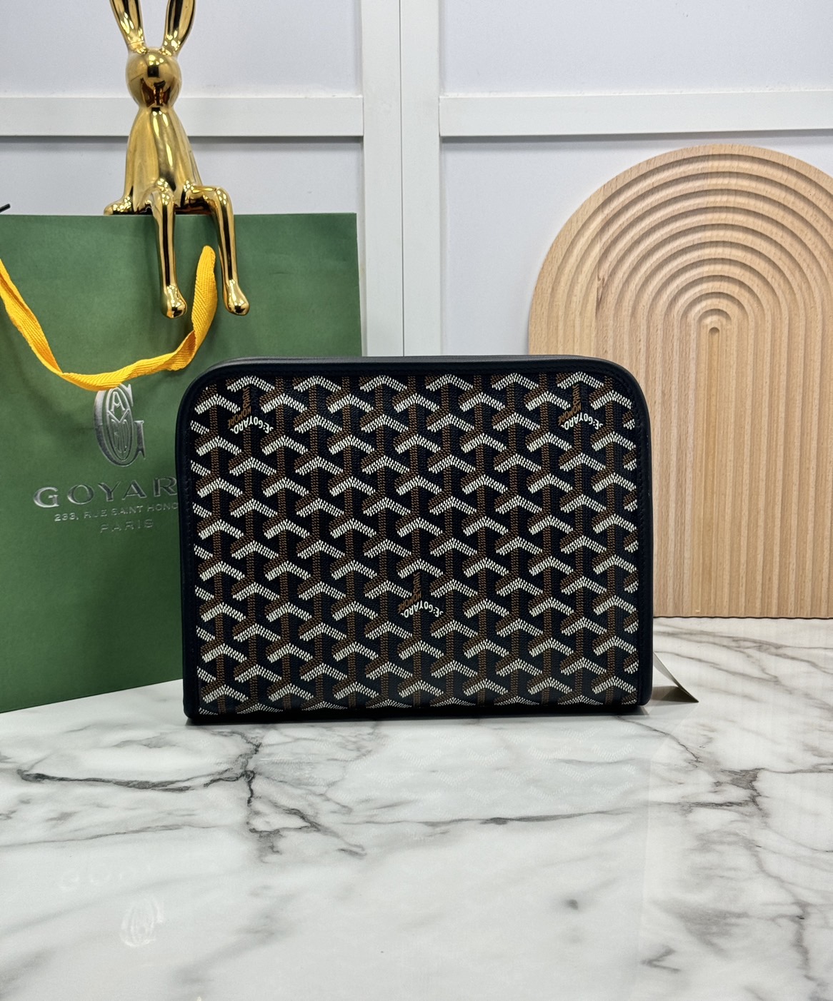 ORI หนังแท้ | Goyard Jouvence MM Toiletry Bag / Goyard Clutch bag กระเป๋าทรงคลัชกะทัดรัด เหมาะสำหรับการเก็บของในแนวตั้งและป้องกันการหกหรือรั่วไหล แคนวาสทำความสะอาดง่าย