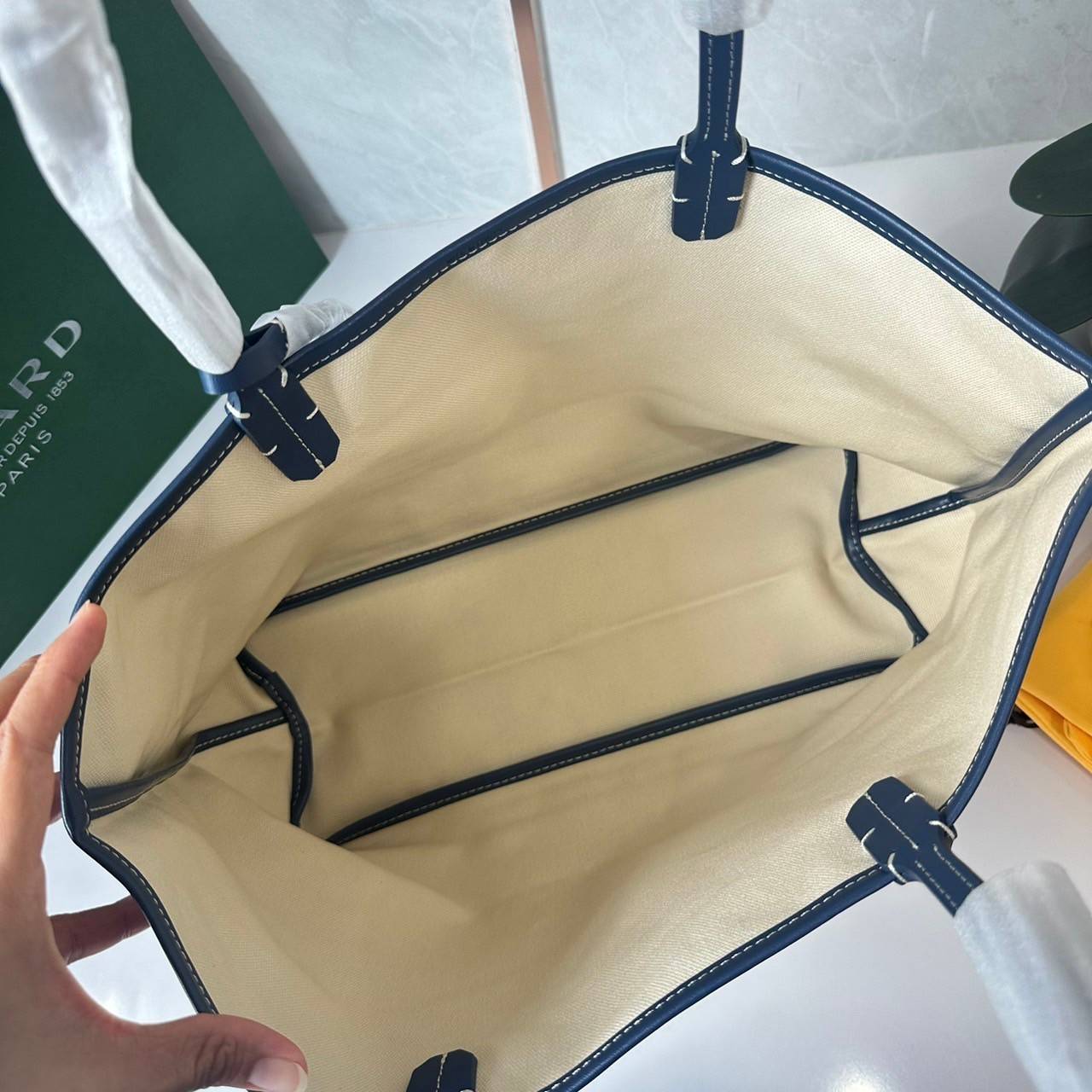 พร้อมส่ง 5 สี PM GOYARD ANJOU PM REVERSIBLE TOTE BAG / Goyard tote bag กระเป๋าทรงโท้ทใบใหญ่ เกรดไฮเอน 1:1 ใช้งานต่างประเทศได้ ภาพถ่ายจากงานขายจริง