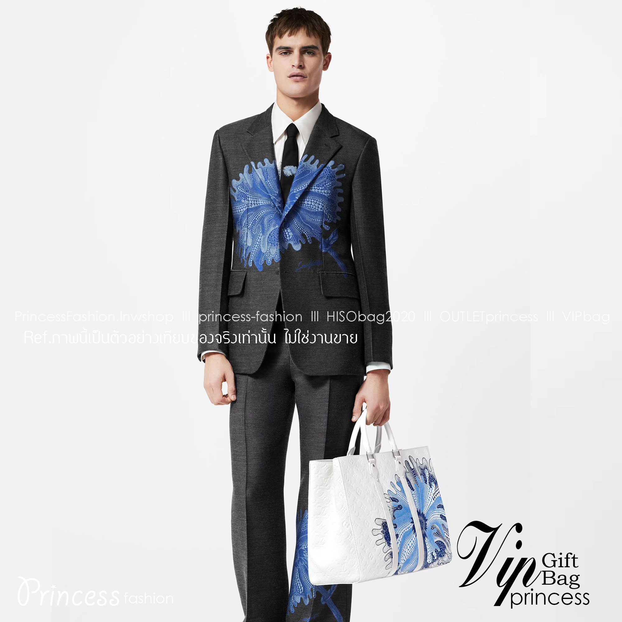 LV x YK Sac Plat 24H Bag Taurillon Monogram / LV × YK SAC CARRYALL TOTE ใหม่รับ summer สดใสฉีกทุกกฏ เพราะใช้ได้แบบยูนิเซ็กส์ กับกระเป๋าเดินทางมาในรูปแบบของทรงโท้ท ใบใหญ่ จุได้แบบจุกๆ ดีไซน์ลวดลายโดดเด่น