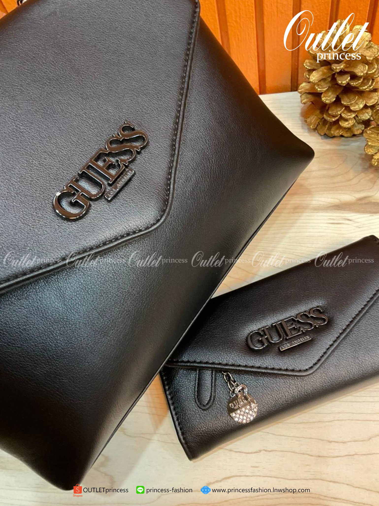 ของแท้ 100% Guess Women’s Crossbody Bag Set สุดคุ้ม!!!! เซตสวยหรูดูแพง สวยจริงจริง ช้าหมด ราคานี้หาที่ไหนได้!! Denim