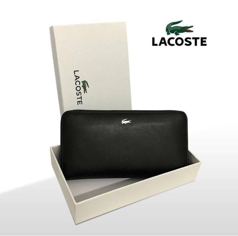 LACOSTE FACTORY LONG WALLET กระเป๋าสตางค์ใบยาวรุ่นใหม่ล่าสุดหนังสวยอยู่ทรงเปิดปิดด้วยซิปรอบด้านหน้ามีโลโก้แบรนด์เรียบหรู ภายในมีโลโก้ ช่องซิป ช่องใส่บัตรหลายช่องใส่มือถือ iphone8 เหรียญ บัตรได้เยอะ ตัวจริงสวยน่าใช้คลาสสิคไม่มีเอ้าท์ ราคาสุดคุ้ม สินค้ามาพร