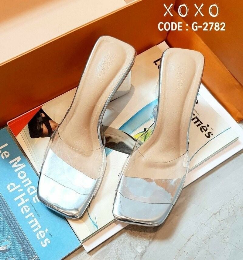 รองเท้างานสวม คัชชู สวย เรียบหรู ด้านบนคาดพลาสติกใสเนื้อนุ่ม ส้นทรง 3 เหลี่ยม สวย เก๋ ไม่เมื่อยเวลาใช้งาน ใส่สบาย แมทส์ชุดง่าย วัสดุหนังกระจกสีเมทัลลิค