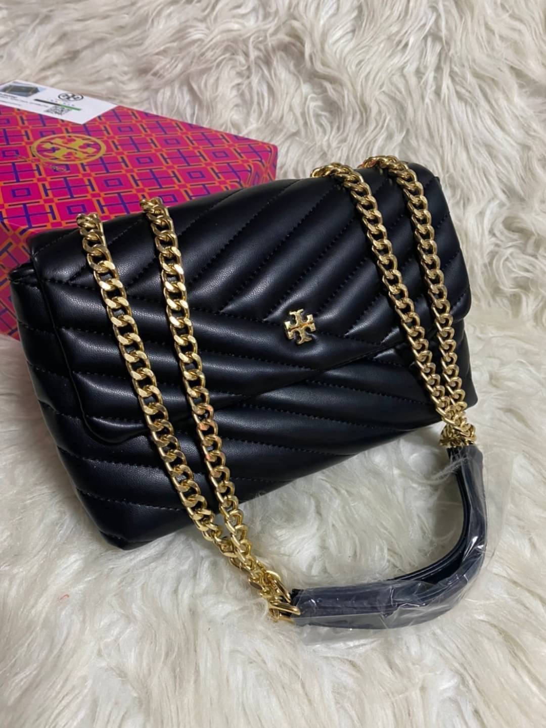 Tory Burch Kira Chevron Convertible Shoulder Bag