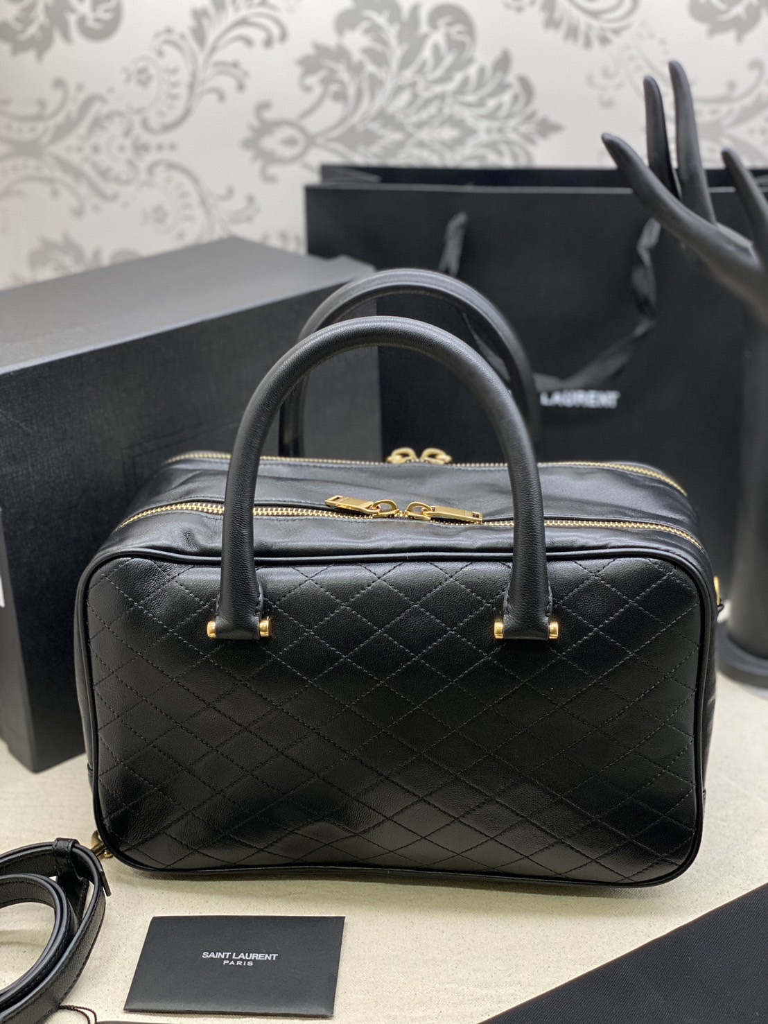 YSL LYIA DUFFLE IN QUILTED / YSL Keepall กระเป๋าสะพายใบใหญ่ ใช้เดินทางได้ งานหนังสวยเต็มใบ เกรดออริ สลับแท้ 1:1 ใช้ต่างประเทศได้