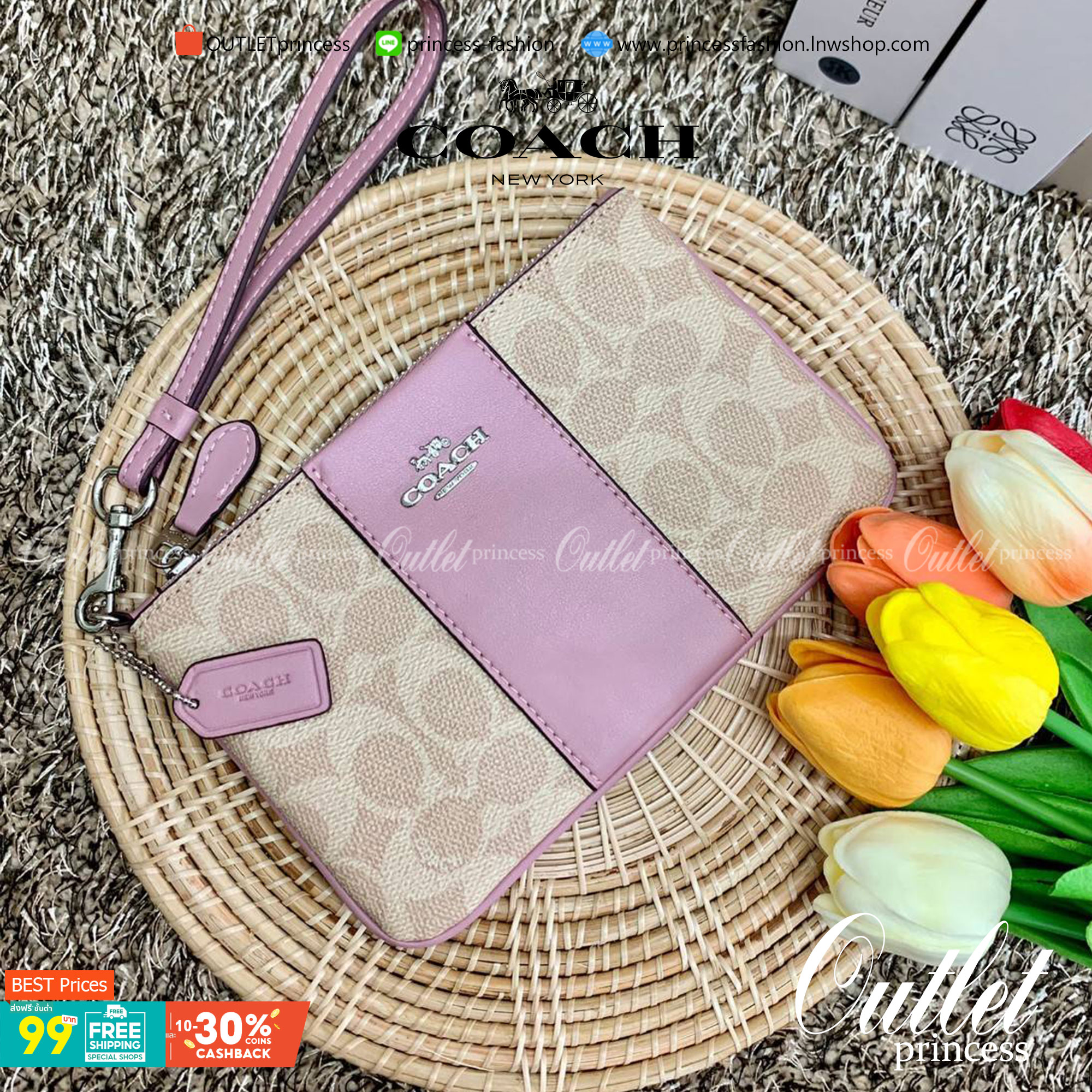 COACH SMALL WRISTLET IN COLORBLOCK SIGNATURE ((32445)) ✔️กระเป๋าคล้องมือ วัสดหนัง pvc อย่างดี ลายซิกเนเจอร์ ตัดขอบสีตรงกลางสวยงามมากๆค่ะ แบบซิปเดียว ((ภายในใส่มือถือได้บางรุ่นค่ะ)) มีช่องเสียบบัตรให้2ช่องด้วยนะคะ