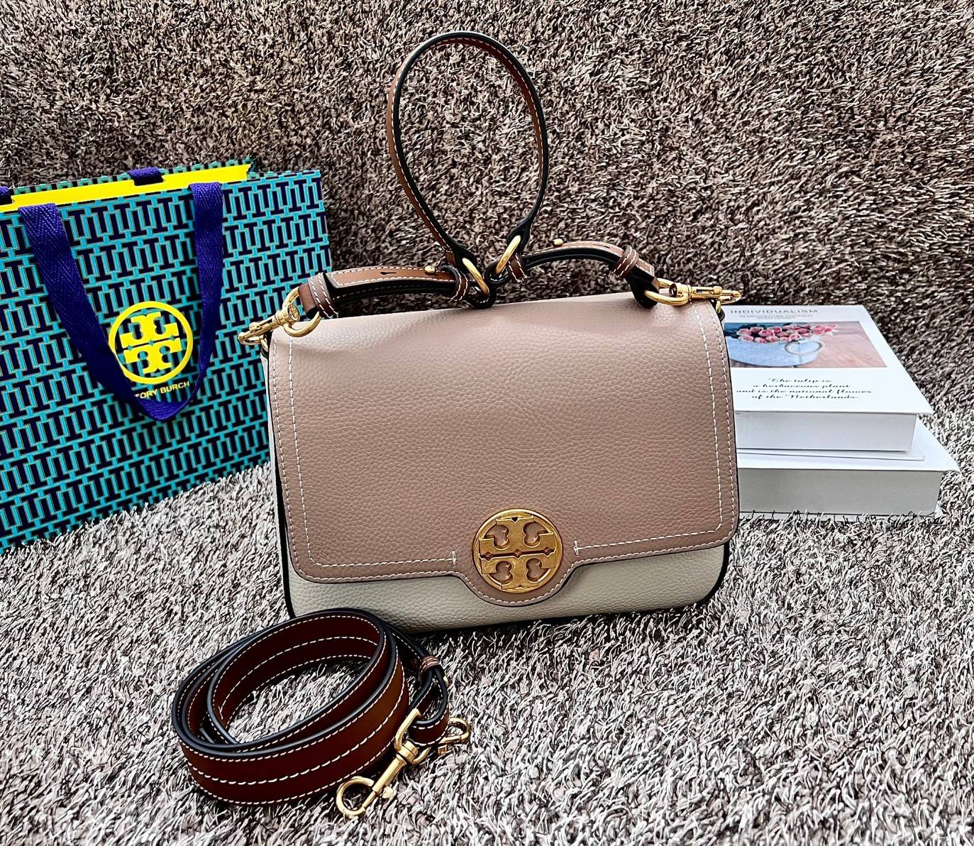 พร้อมส่ง 2 สี TORY BURCH FELIX CONVERTIBLE SHOULDER BAG กระเป๋าสะพาย เกรดท็อปออริ เกรดดีสุด สลับแท้ 1:1 ใช้ต่างประเทศได้
