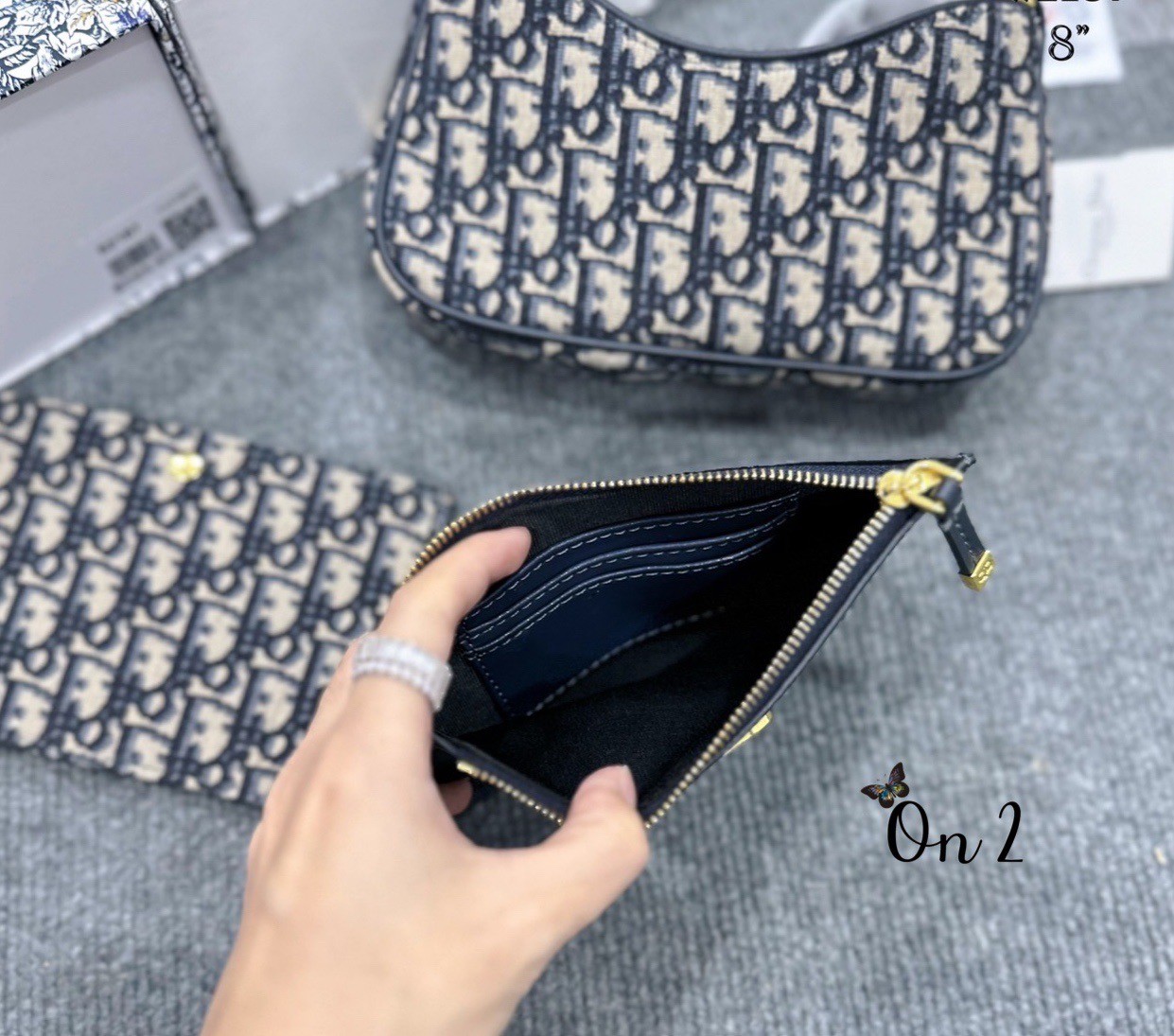 DIOR 30 Montaigne Hobo Avenue Mini Bag | Blue Jacquard กระเป๋าสะพายทรง pouch งาน vintage สไตลคลาสสิค มีใบเล็กด้านในแยกใช้ได้แบบซิปบนสายหนังสายคอลใหม่น่ารักมาก