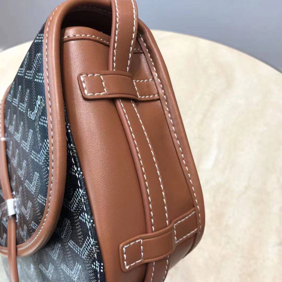 VIP GIFTbag 】หนังแท้ GOYARD Belvedere II PM Messenger Bag คอลเลคชั่นสุดฮิต ที่สาวๆห้ามพลาด!! กระเป๋าสะพาย ดีไซน์ยูนีคในลวดลายเอกลักษณ์ ใช้ได้ในทุกโอกาส สาวๆต้องเลิฟใบนี้แน่นอนรับประกันจ้า