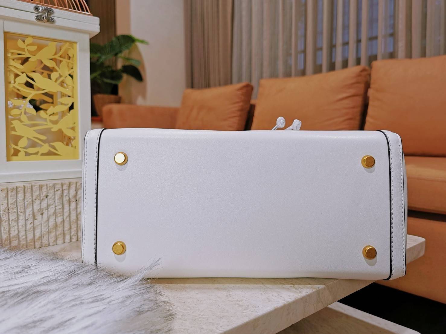 ของแท้ 💯% TORY BURCH FACTORY MONOGRAM JACQUARD TOTE BAG กระเป๋าถือหรือสะพายรุ่นล่าสุดดีไซน์ยอดนิยมจาก TORY BURCH FACTORY OUTLET วัสดุ Woven Jacquard & Leather ทอลาย Jacquard Singnature