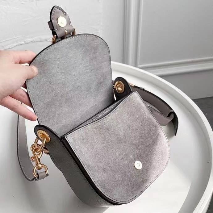 COACH KLEO SHOULDER BAG 17 (COACH C5685 C5687)