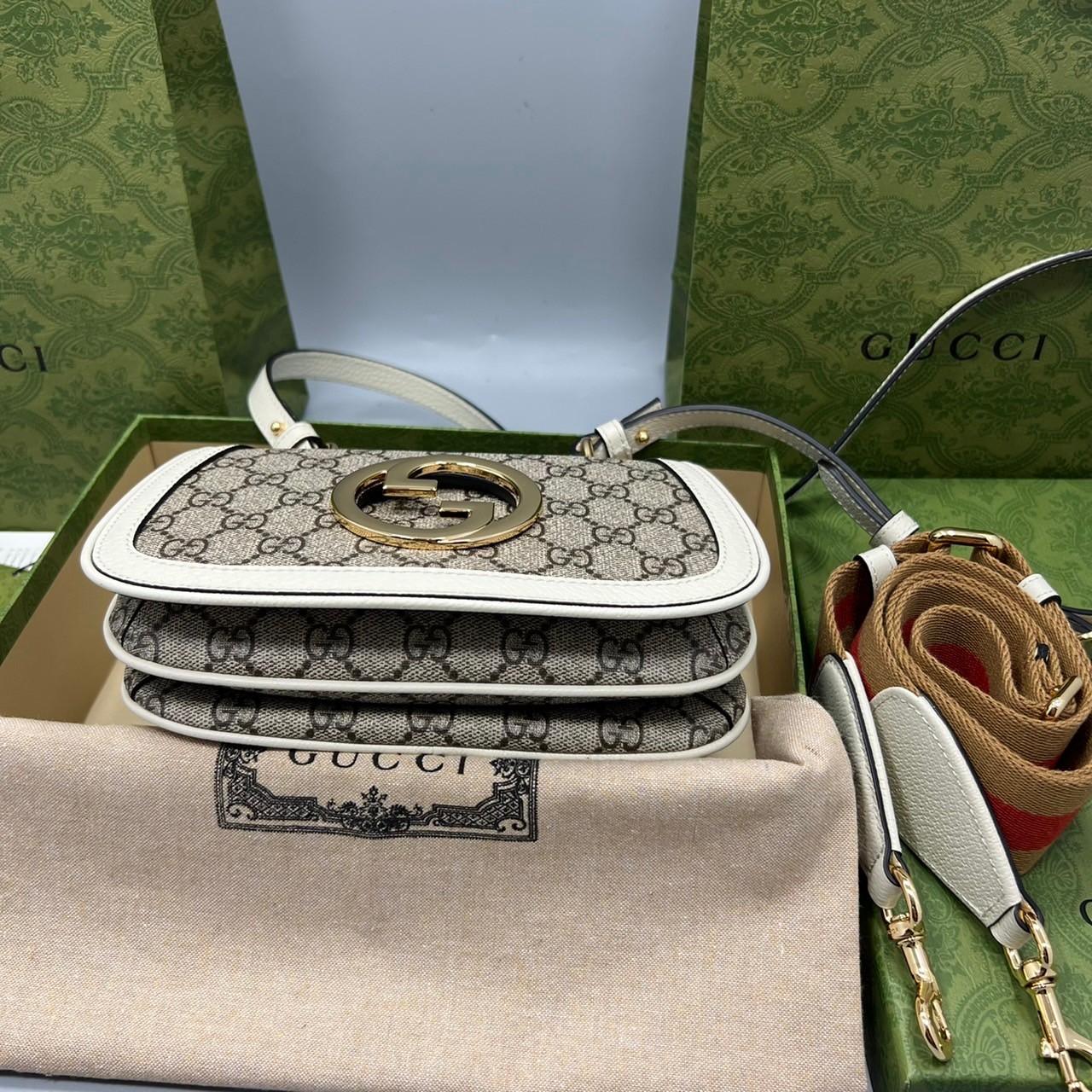 GUCCI Blondie mini shoulder bag เกรดเทพออริจินล หนังแท้และแคนวาสอย่างดี ภาพถ่ายจากงานขายจริง ใช้งานต่างประเทศได้ ผ่านทุก ตม