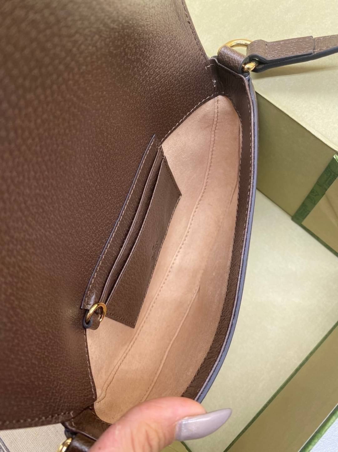 GUCCI OPHIDIA MINI GG SHOULDER BAG กระเป๋าสะพายทรงครึ่งวงกลมผสมผสานกับดีไซน์ร่วมสมัย เกรดท็อปออริจินอล 1:1 สลับแท้ หนังแท้ผสมแคนวาส ใช้งานต่างประเทศได้