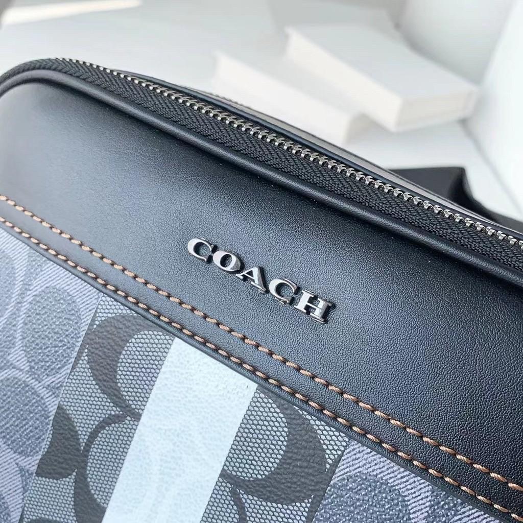 COACH Graham Crossbody In Blocked Signature C9965 กระเป๋าสะพายข้างผู้ชาย กระเป๋าผ้าเคลือบซิกเนเจอร์และหนังอย่างดี ภายในกระเป๋าเอนกประสงค์ ปิดซิปคู่ ซับในผ้า กระเป๋าสลิปด้านนอก สายปรับได้ยาว 25 นิ้ว สำหรับสะพายไหล่หรือสะพายข้าง