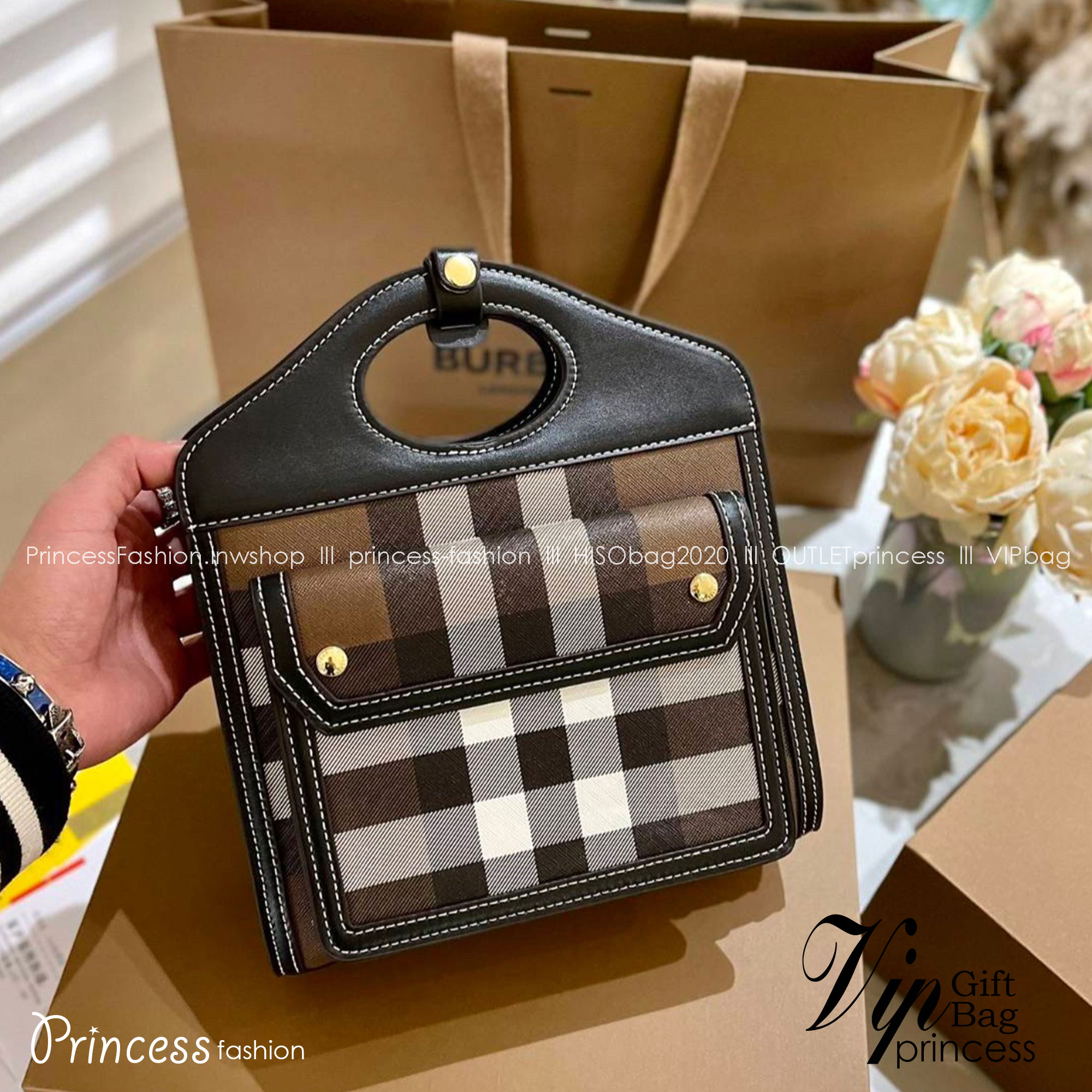 Burberry pocket bag / BURBERRY MONOGRAM CROSSBODY BAG กระเป๋าถือ กระเป๋าสะพายครอสบอดี้ วัสดุหนังพิมลาย MONOGRAM โทนเข้ม