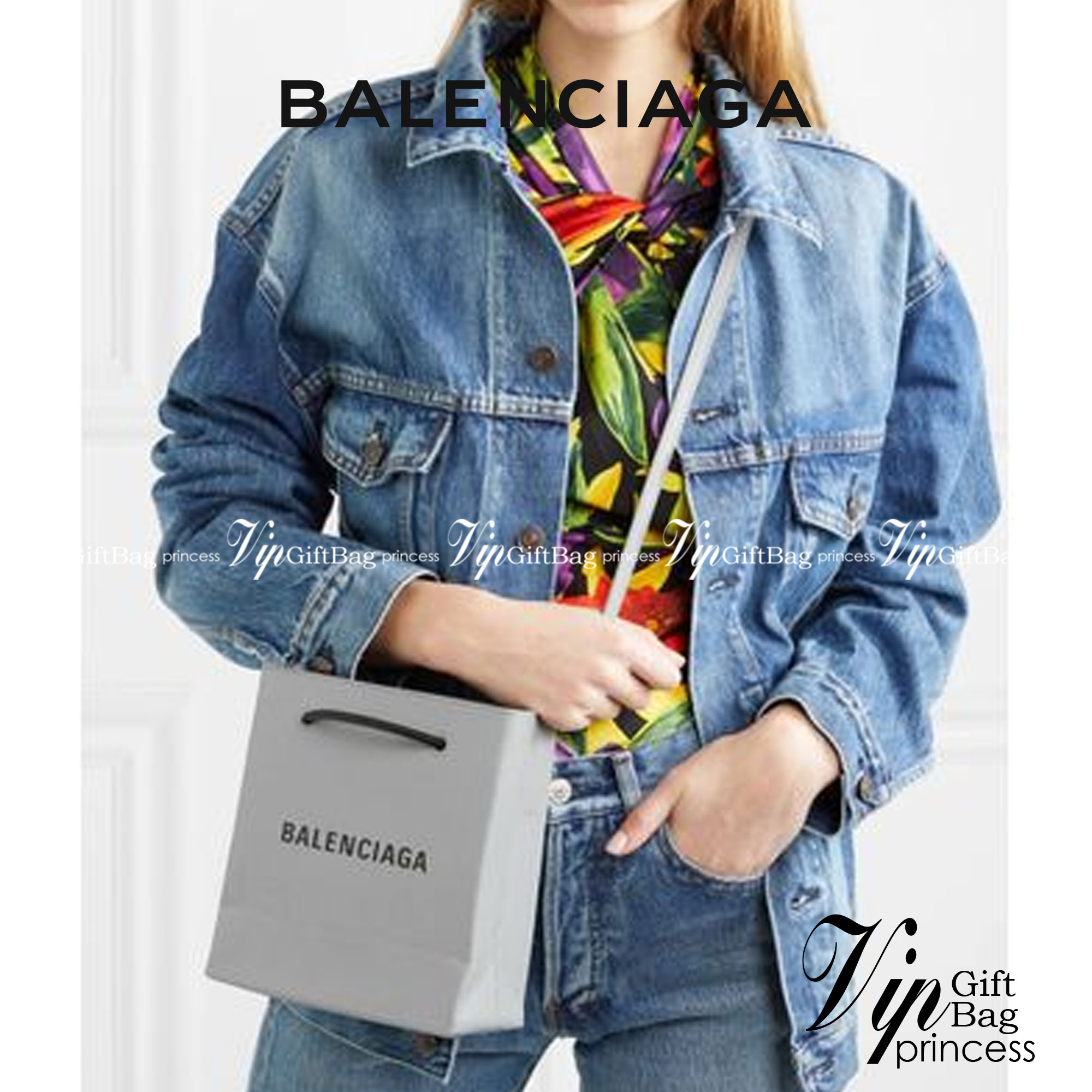หนังแท้ BALENCIAGA XXS TOTE / Balenciaga shopping tote xxs พกกระเป๋าช้อปปิ้ง ไปทุกที่ในฤดูกาลนี้ ดีไซน์ที่ใช้ได้ทุกวันตั้งแต่หนังแบบมีเท็กซ์เจอร์ ภาพสินค้าถ่ายจากงานขายจริง ใช้งานต่างประเทศได้