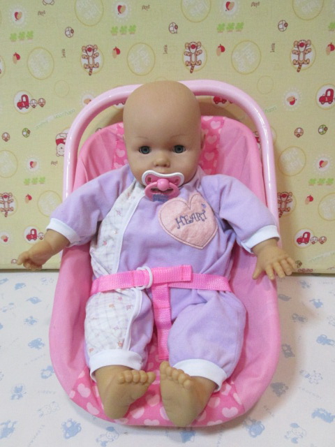 Missy Kissy Baby Doll with baby seat ตุ๊กตาหน้ายางมือสอง