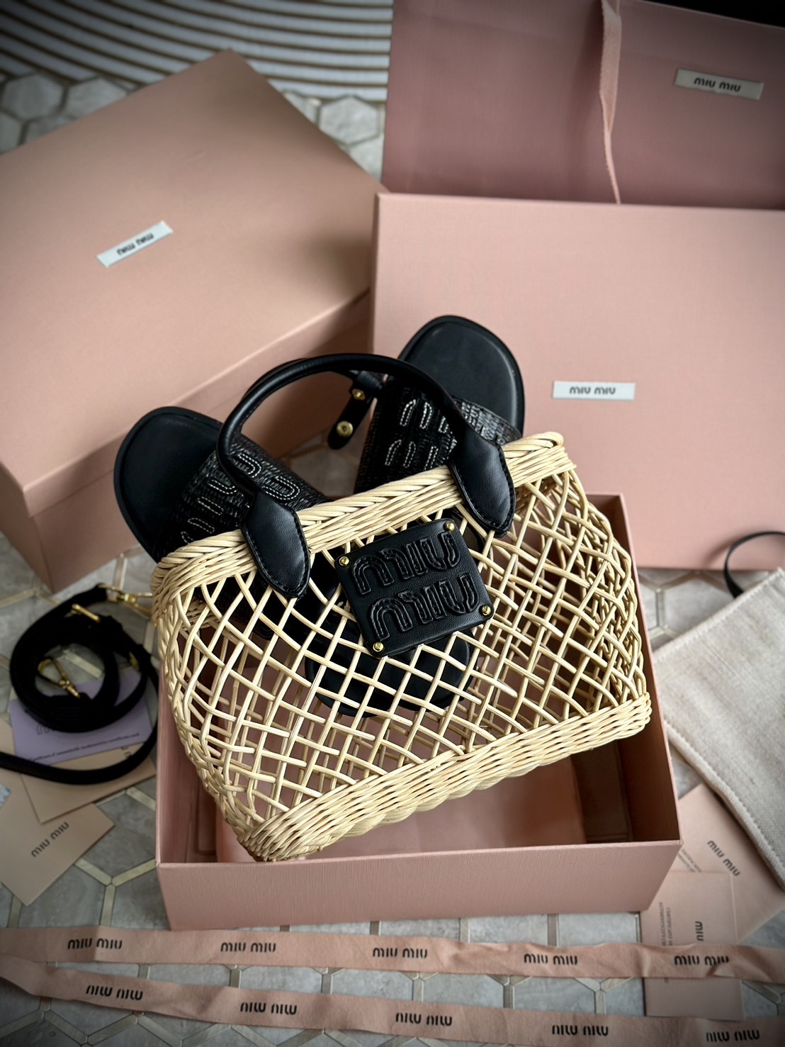 Miu Miu Woven fabric handbag with leather trim กระเป๋าสานดีไซส์ย้อนยุค