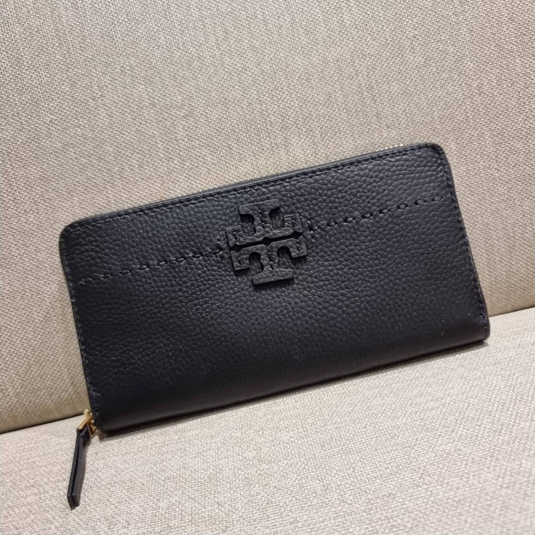 TORY BURCH MCGRAW ZIP CONTINENTAL WALLET กระเป๋าสตางค์ใบยาวรุ่นหายาก จัดเต็มสีสวยพร้อมส่ง ขนาดกำลังพอเหมาะ วัสดุหนังวัวสัมผัสดีมาก