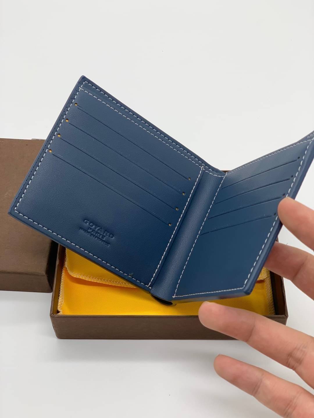 VIP GIFTbag 】GOYARD Victoire Bifold Wallet กระเป๋าสตางค์ผู้ชายใบสั้น พร้อมส่ง 4 สี พร้อมกล่องสวยหรูน่าใช้มากค่ะ