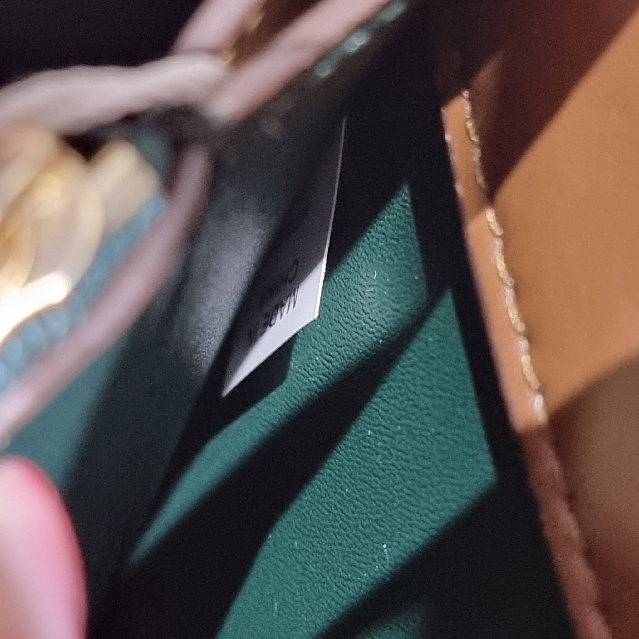 Tory Burch Bag / TORY BURCH ELEANOR CONVERTIBLE SHOULDER BAG รุ่นยอดนิยม กับไซส์ใหม่ ใหญ่จุคุ้ม! กระเป๋าสะพายข้าง ดีไซน์อยู่ทรง เรียบหรู! ผู้ดีกว่าใคร