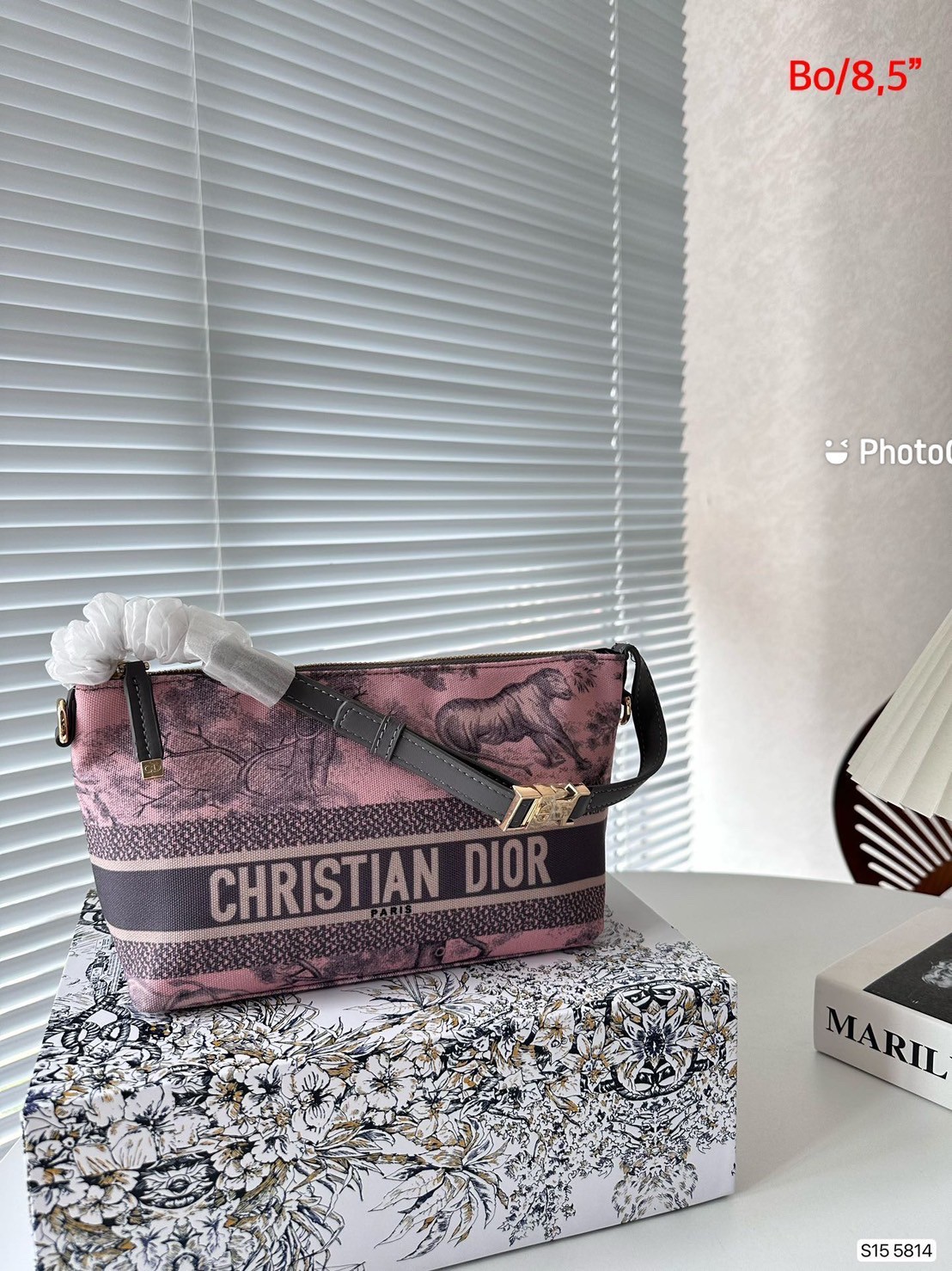 DIORTRAVEL NOMAD POUCH / DIOR POUCH BAG พร้อมส่ง กระเป๋าคลัทช์ทรงพอช สีใหม่ชมพูโทนหวาน ลวดลายคงความหรู ไซส์พกพาที่สามารถใช้ได้ทุกที่ทุกโอกาส