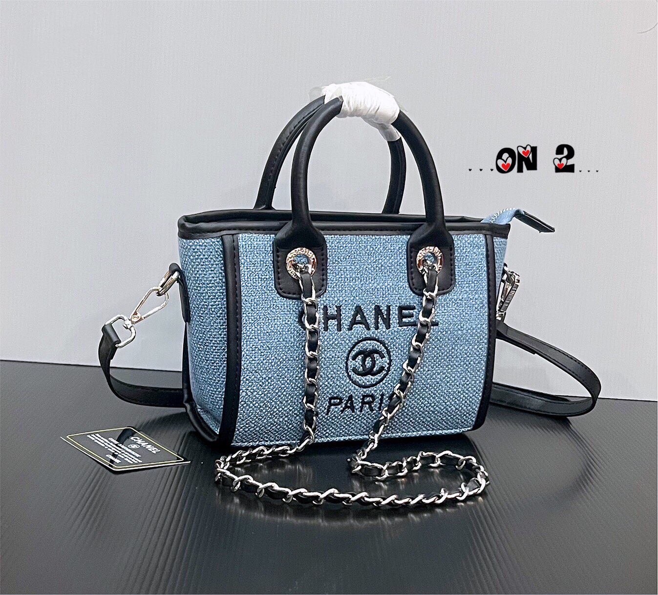 Chanel tote bag / Chanel Shopping Bag 8" กระเป๋าชาเนลทรงโท้ท หนังแคนวาสซับในสีดำปั้มแบรนด์ทุกจุด สายโซ่ดึงปรับความยาวได้ สวยทั้งภายนอกภายในคุ้มค่าราคาจับต้องได้