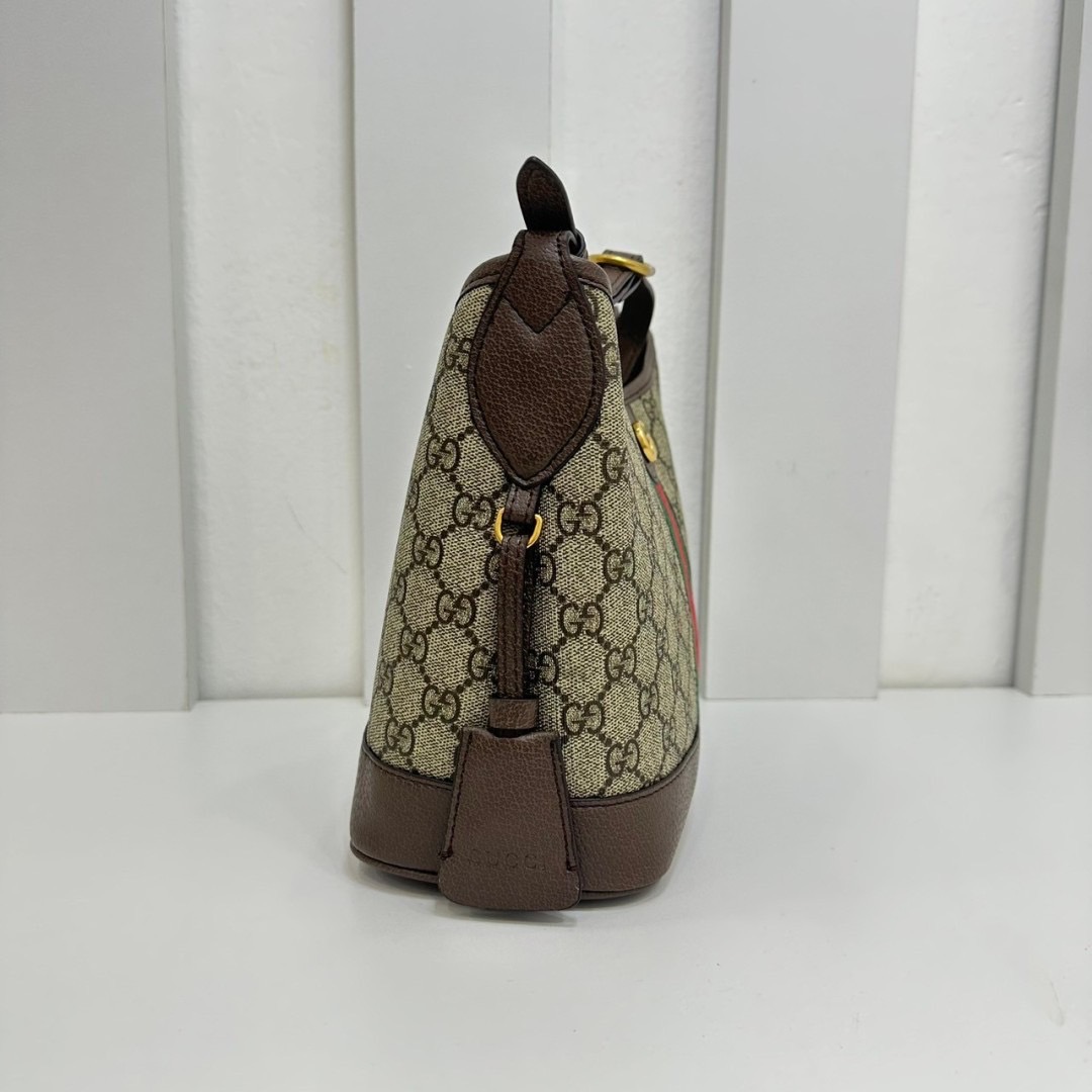 9" GUCCI OPHIDIA GG SMALL SHOULDER BAG Beige and ebony GG Supreme canvas Brown leather trim กระเป๋าสะพายไหล่ อะไหล่ทองหรูหรา