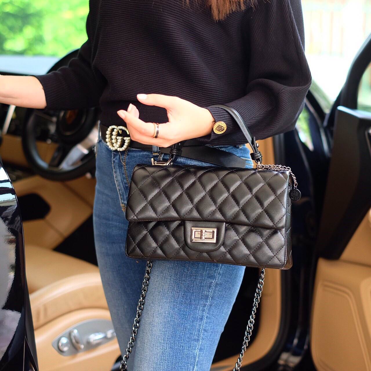 สินค้าเข้าใหม่ KEEP รุ่น Coco chain handbag ✨กระเป๋าทรงหรูวัสดุทำจากหนังแกะสังเคราะห์ หนัง นิ่ม ฟู ตึง สวยอยู่ทรงตามแบบฉบับของแบรนด์ รุ่นใหม่ตัวนี้ปักลายตารางสวยหรู การเย็บประณีตทุกตาราง อะไหล่สีดำ เงา เกรดพรีเมี่ยม ✨รุ่นนี้ดีไซน์มีหูหิ้ว สา