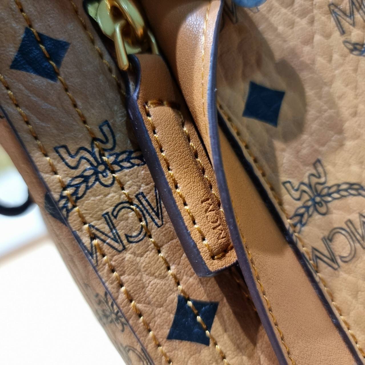 M.C.M DIAMANT 3D SHOULDER BAG IN VISETOS LEATHER MIX กระเป๋าสะพายคอลเลคชั่นสุดปัง สวยหรูในแบบฉบับคนมีสไตล์ เกรดท็อปออริ 1:1 สลับแท้