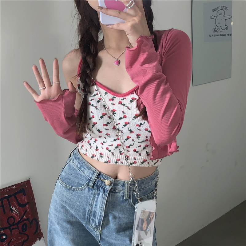 พร้อมส่ง 🌞 Monita tops สายเดี่ยวผ้ายืดพิมพ์ลายดอกไม้ (IN36946)