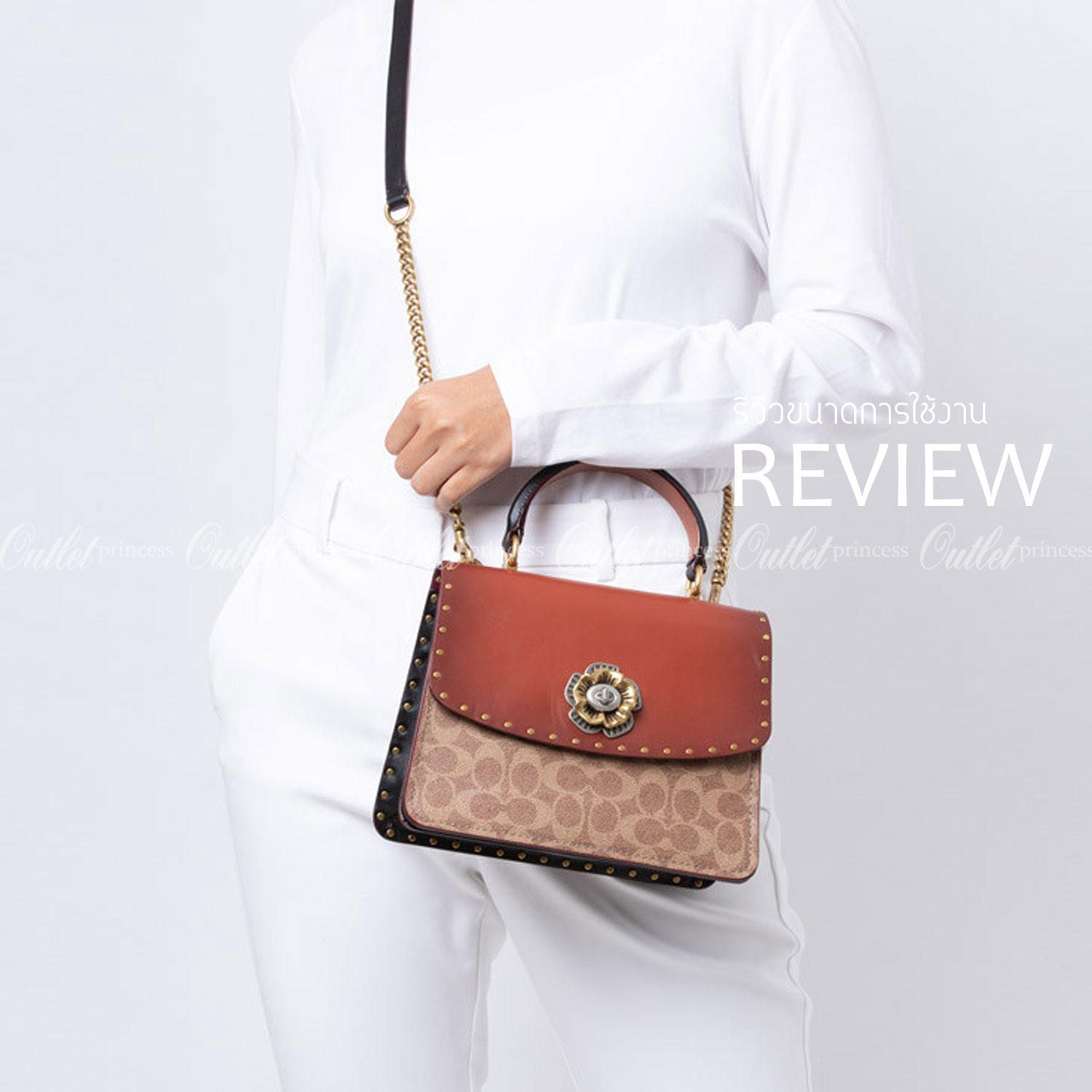 Coach Parker Top Handle In Signature Canvas With Rivet สินค้าใหม่ทรงน่ารัก ใช้แล้วดูแพงมากกก มีช่องใส่ขนาดกว้าง ใส่ของได้จำนวนมาก แถมยังสามารถถือเก๋ๆ แบบคุณนาย หรือสะพายเป็น crossbody ก็ได้ โดดเด่นด้วยลายsignature coach ใครยังไม่มีห้ามพลาดดดเลยนะ ของสวยจร