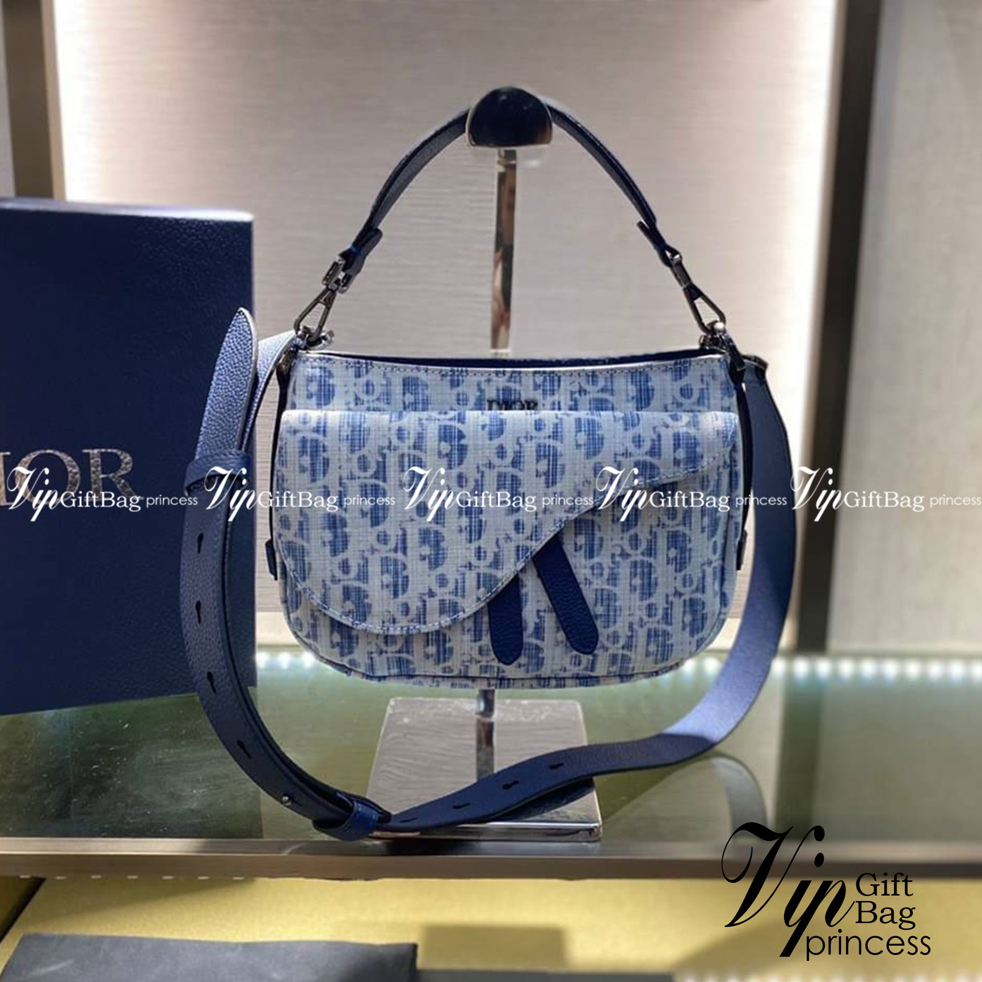 CHRISTIAN DIOR BLACK GRAIND GALFSKIN MINI SADDLE SOFT BAG / Dior Messenger Bag เกรดใช้งานสลับของแท้ เกรดออริจินอล ภาพสินค้าถ่ายจากงานขายจริง ใช้งานต่างประเทศได้