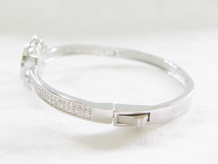 กำไลกังหันดอกเหมยสีเงิน นำโชคเสริมดวงค่ะ