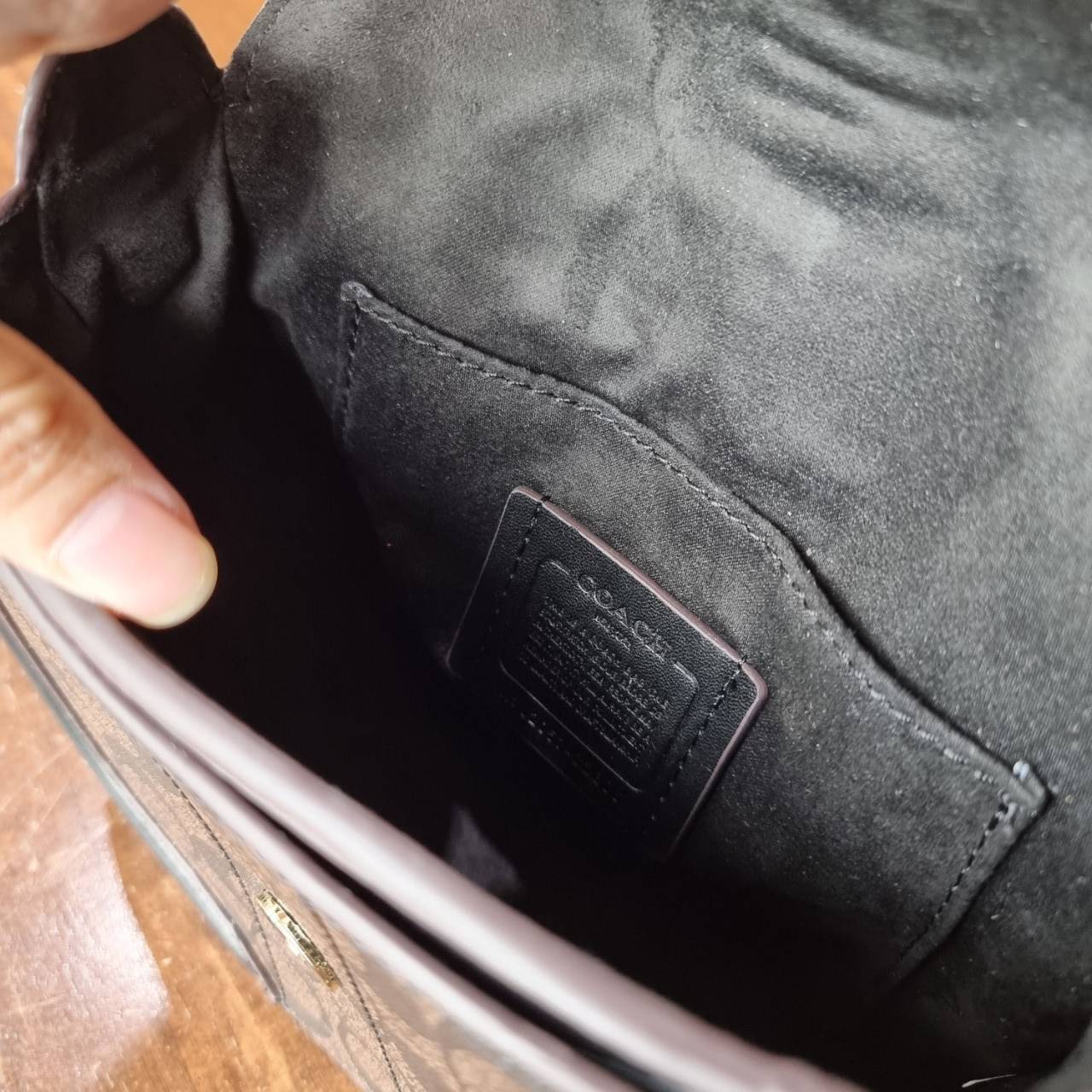 ของแท้ 💯% COACH C2806 GEORGIE SADDLE BAG IN SIGNATURE CANVAS ยกระดับความหรูให้กับตัวเองกันหน่อย