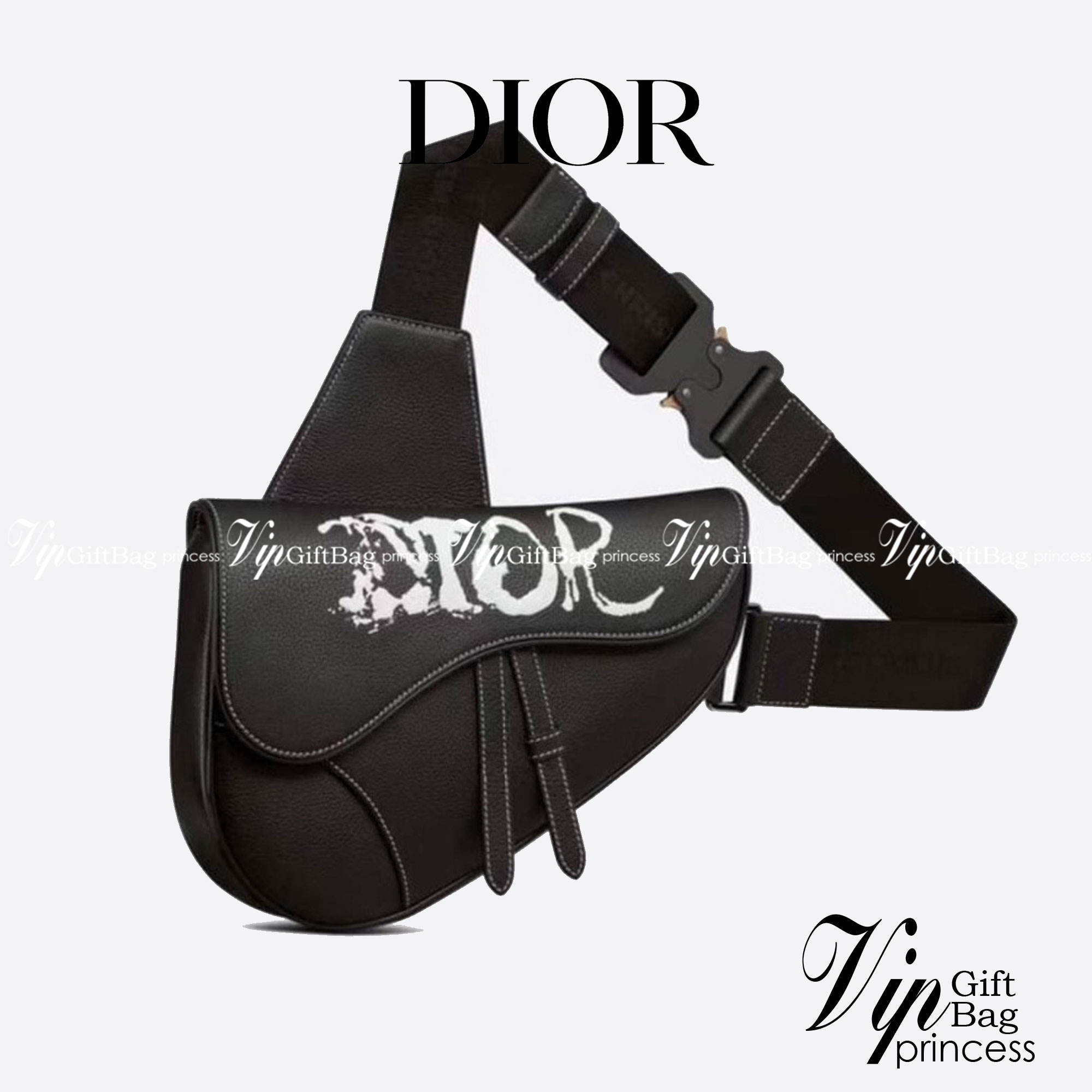 หนังแท้ Dior x Peter Doig Saddle Bag PRINT BLACK LEATHER SADDLE BAG / Dior Waist Bag / Dior Belt Bag / Dior Saddle พร้อมส่งที่ไทย ภาพสินค้าถ่ายจากงานขายจริง ใช้งานต่างประเทศได้ค่ะ