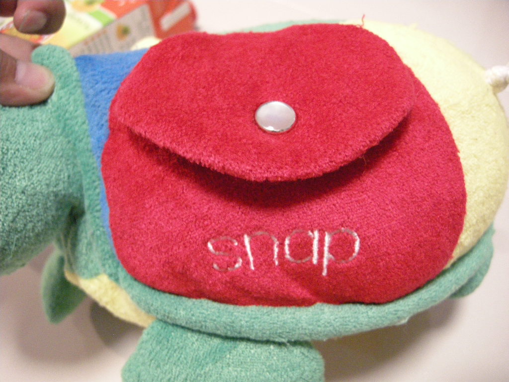 Eden "Snap, Tie, Zipper, Buckle and Button" Turtle ของเล่นเสริมพัฒนาการสำหรับเด็กมือสอง