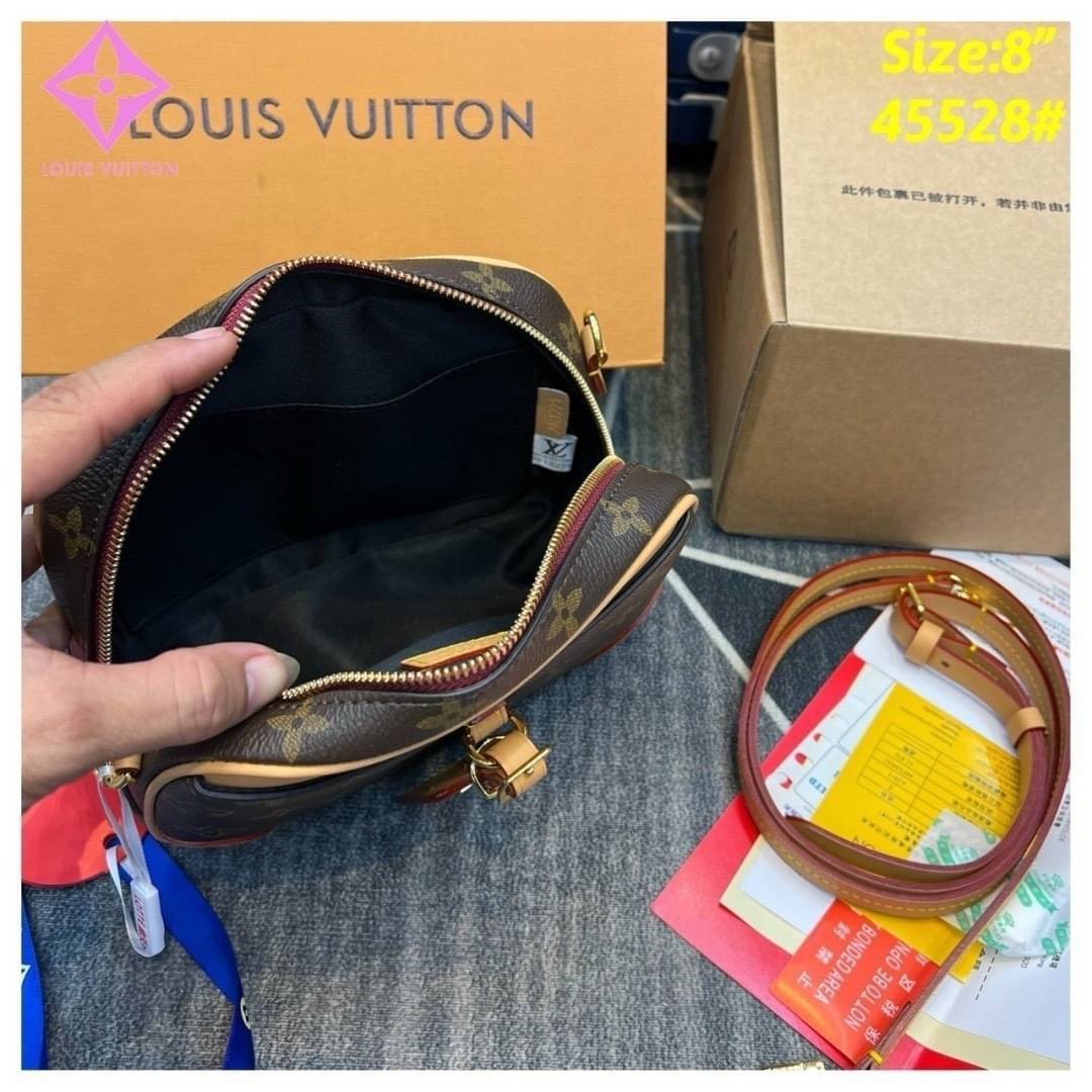 LV Deauville Mini Monogram Canvas bag กระเป๋าสะพายทรงกล่อง ไซส์เล็กกะทัดรัด The Best Seller ที่สาวๆตามหา พกพาสะดวก รูปทรงสวยหรู