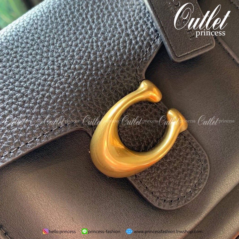 COACH TABBY TOP HANDLE 20 LEATHER BAG 💋กลับมาอีกครั้งตามคำเรียกร้องค่ะ!! กระเป๋าถือ//สะพายข้างได้ วัสดุหนังแท้อย่างดี หนึ่งใบทำหนัง2แบบได้อย่างลงตัว สวยงาม มีอะไหล่ตัวC ใหญ่ด้านหน้าโดดเด่นหรูมากๆค่ะ