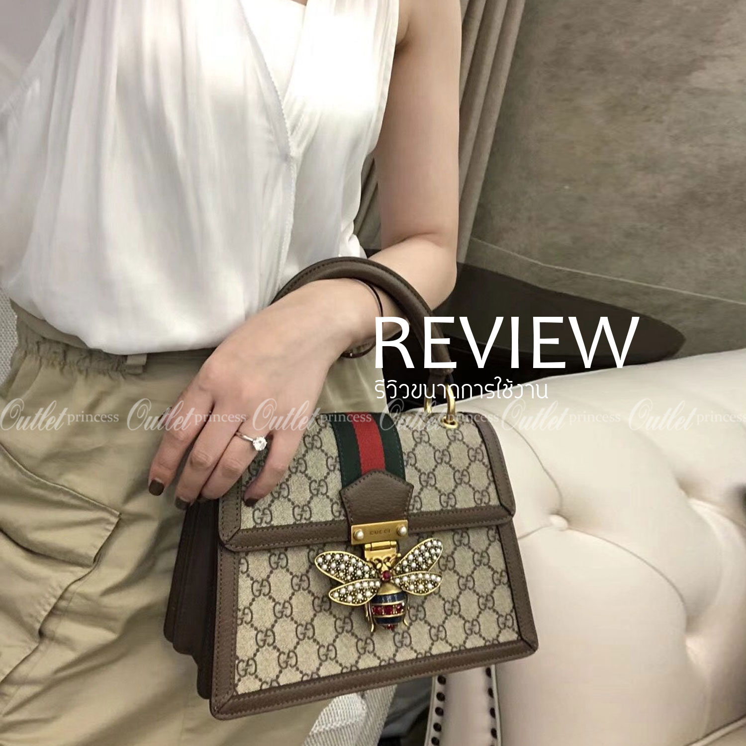 พรีเมี่ยมกิ๊ฟแท้ 100% 】Gucci Queen Margaret GG small top handle bag 476541 Dark Coffee งานหนังแท้ กระเป๋าที่ใช้เป็น Everyday Bag สามารถใช้งานได้บ่อยครั้งและสามารถสะพายไปทำกิจกรรมต่าง ๆ ได้ทุกวันตัวกระเป๋าอยู่ทรงสวย จุดเด่นมีผีเสื้อแสนสวย อีกหนึ่งไอเท็มที่