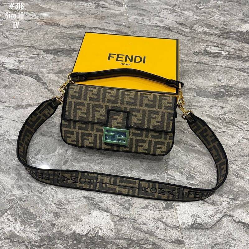FENDI Baguette Brown FF jacquard fabric bag กระเป๋าสะพายทอลายโมโนแกรม อะไหล่สีทองหรูหรา ถอดสายถือเป็นคลัชได้สุดคุ้ม