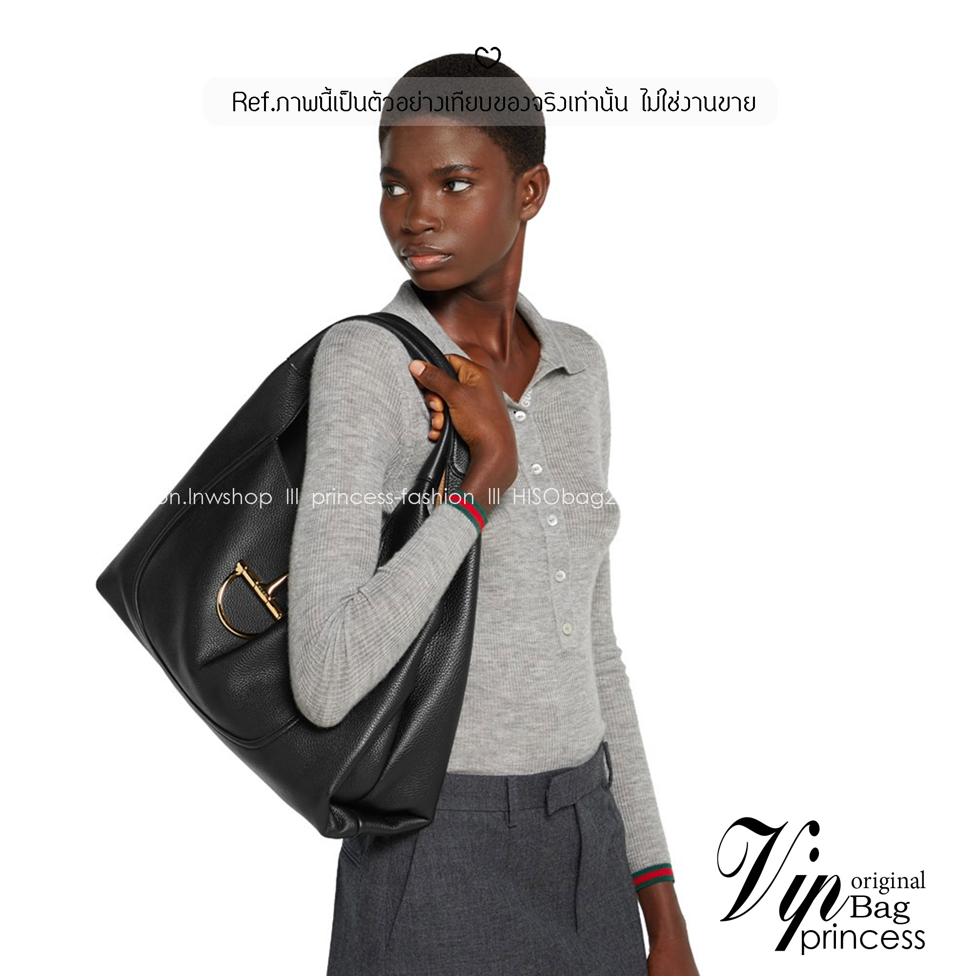 Gucci Softbit maxi shoulder bag โฉมใหม่ล่าสุด กับกระเป๋าสะพายรูปทรงใหม่เรียบหรูด้วยหนังลายเกรน ใบใหญ่จุใจพร้อมใบลูกเข้าเซ็ท ตกแต่งอะไหล่ Horsebit ครึ่งรูปขนาดใหญ่ด้านหน้าสวยหรูโดดเด่น สวยผู้ดี ดารา เซเลปใช้กันเพียบ