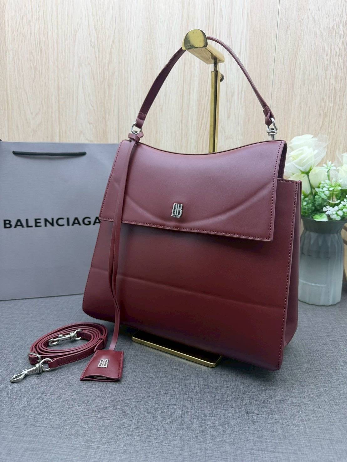 ORI หนังแท้ | Balenciaga Nano Medium Top Handle Bag 27cm กระเป๋าสะพายทรงโท้ท ดีไซน์ใหม่สวยเก๋ตามแบบฉบับแบรนด์