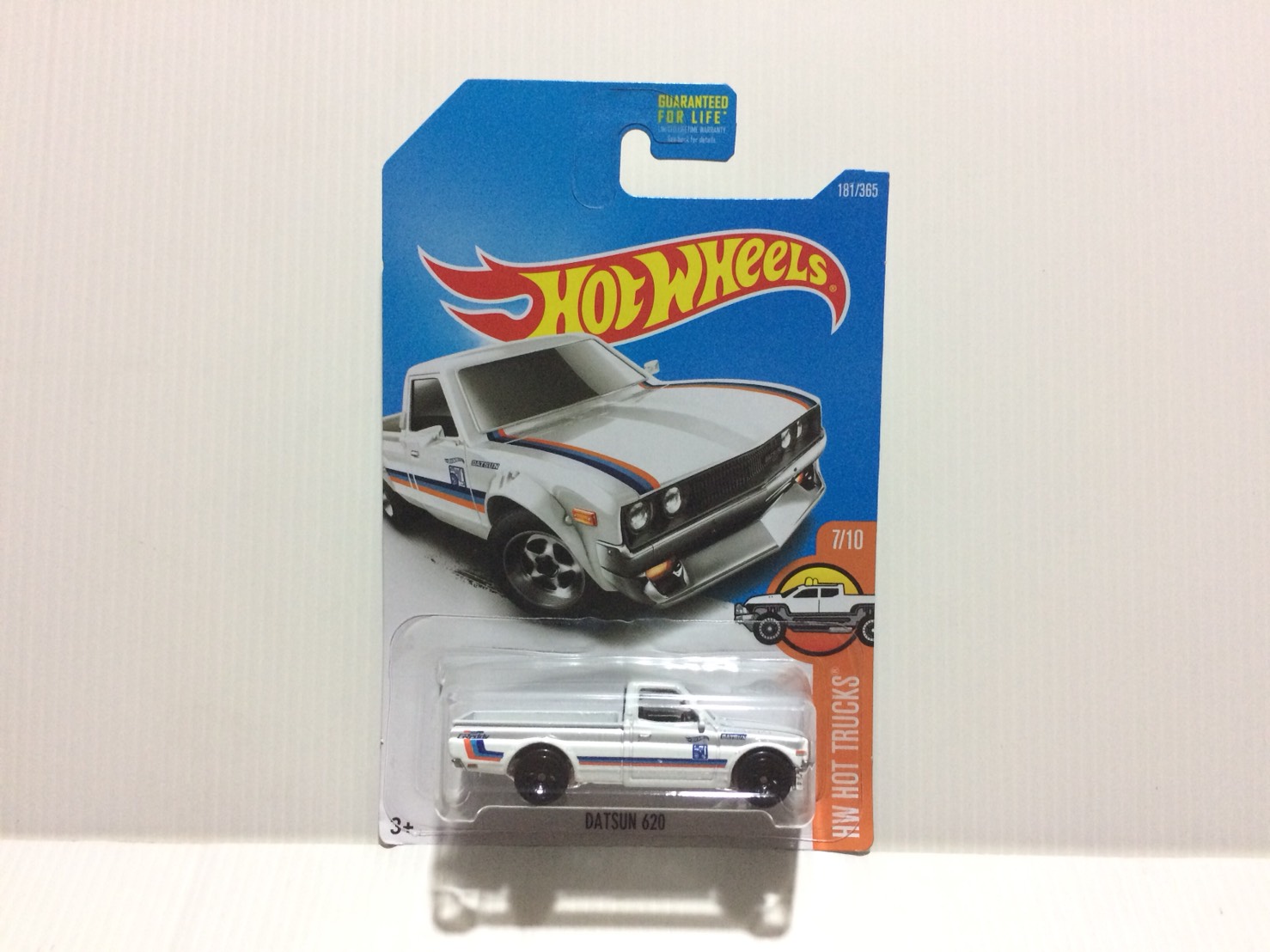 Hot Wheels Datsun 620 Trucks มีมา 3 สี 3 คันนะคะ ของใหม่ในแพคค่ะ