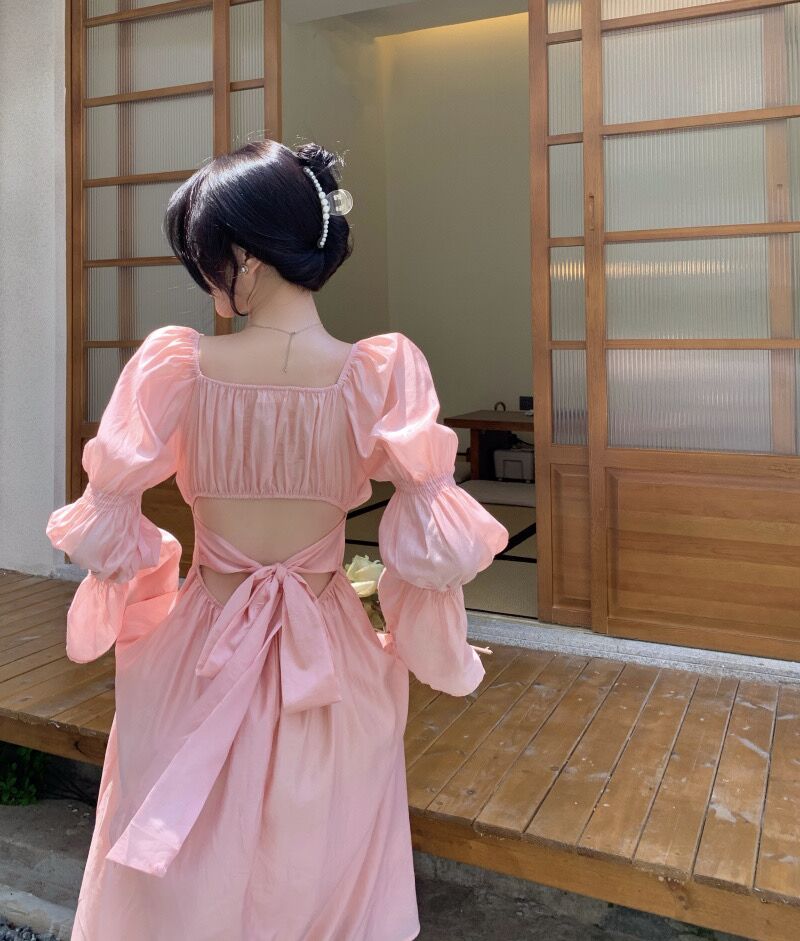 พร้อมส่ง 🥯🔆 Bimbim dress เดรสคอเหลี่ยมแขนยาวแต่งโบว์หลัง (36526)