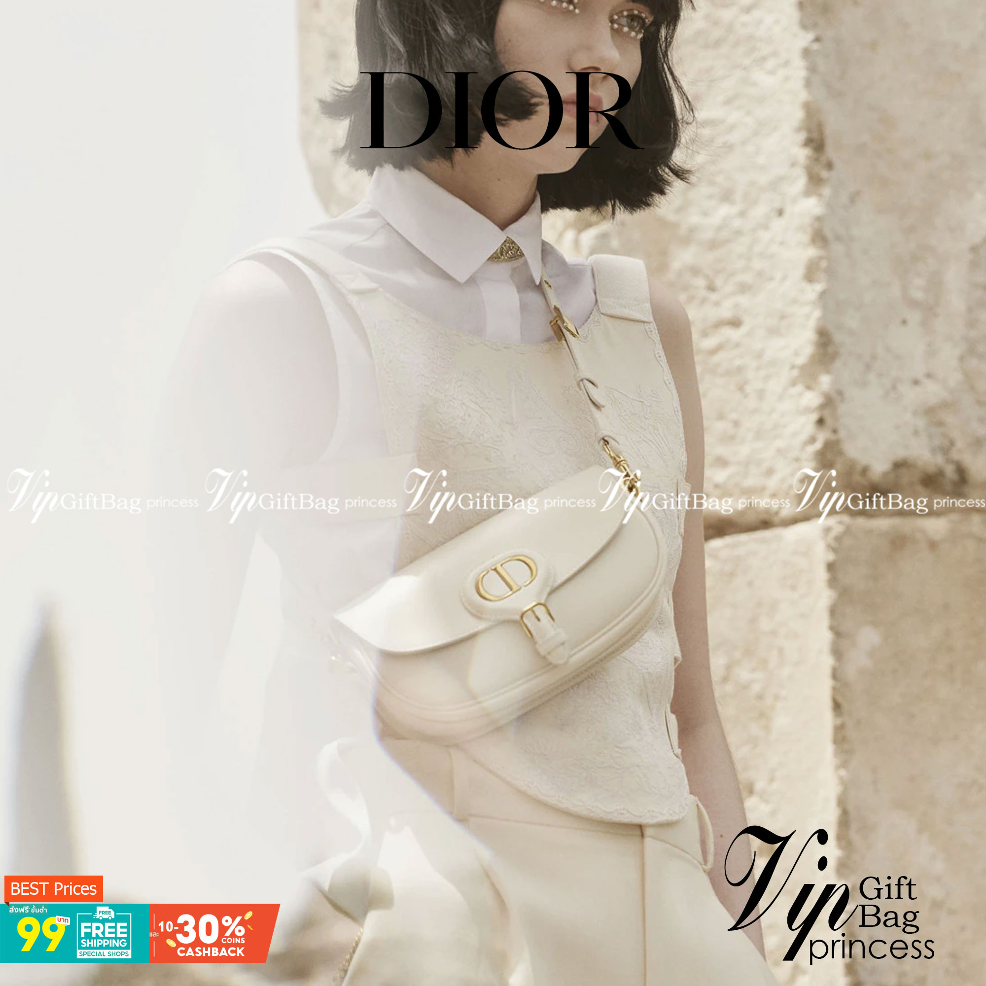 DIOR BOBBY EAST-WEST BAG (GWP) พรีเมี่ยมกิ้ฟ Limited Edition กระเป๋าสะพายขนาดกระทัดรัด น่ารักมากมาย วัสดุหนังแท้ (Calfskin) อะไหล่ทอง ตกแต่งด้านหน้ากระเป๋าแบบหัวเข็มขัด ประดับโลโก้ CD ด้านหลังสกรีนตัวอักษร "30 MONTAIGNE" มีช่องสำหรับเก็บของหนึ่ง