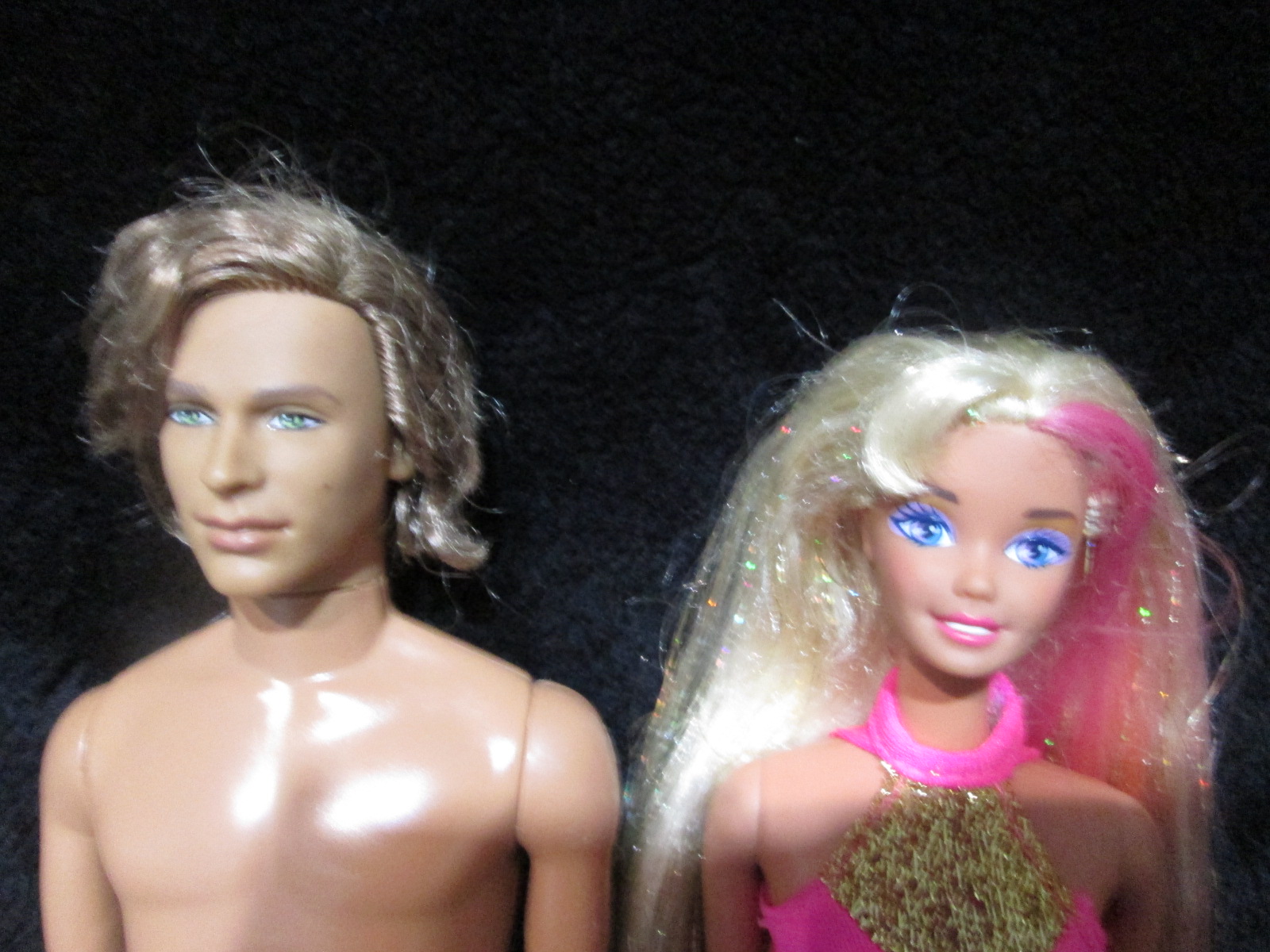 Beach Blast Barbie with Ken_ตุ๊กตาบาร์บี้และเคนแท้มือสองสภาพดี