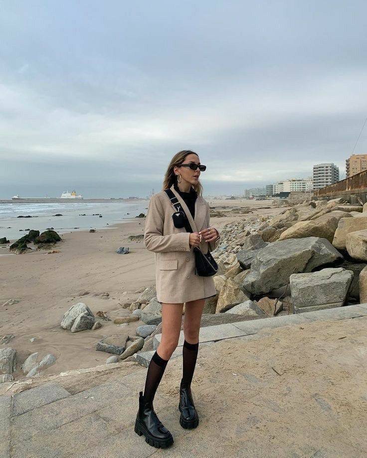 BEST SELLER!! **กำลังมาแรงมากค่ะ กับแบรนด์ PRADA ใบเดียวคุ้มมากค่ะ อุปกรณ์ ครบชุด **ซื้อ1ได้ถึง3ไอเท็ม ทั้งสายยาว และกระเป๋าใส่เหรียญ และป้ายแท็คหนัง อย่างดี **อะไหล่ปั้มแบรนด์แท้ทุกจุด วัสดุทำจากผ้า Nylon อย่างดี กันน้ำได้ อยู่ทรงสวย สามารถใส่กระเป๋าตังค