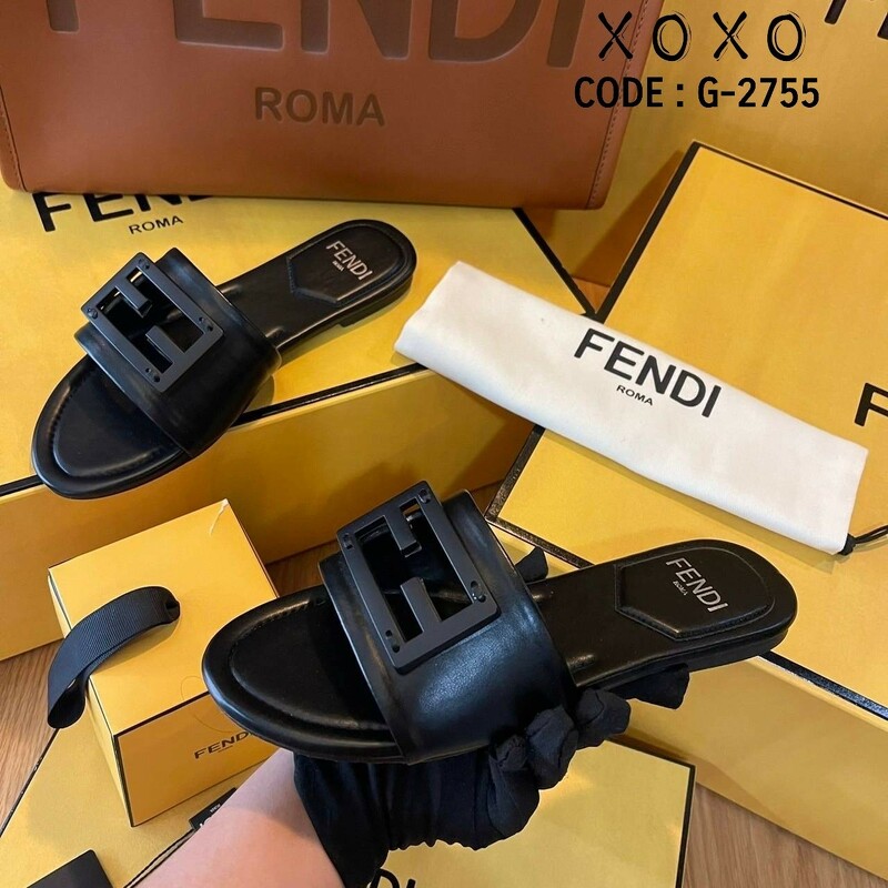 Fendi Sandals แตะฉลุโลโก้ งานชนช้อป งานจริงสวยมาก แอดมินบอกเลยต้องมี แมทส์ชุดง่าย น้ำกนักเบา