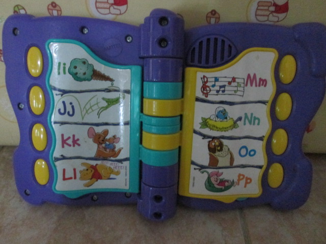 Winnie The Pooh Talking Fun Abc's Book ของเล่นมือสอง