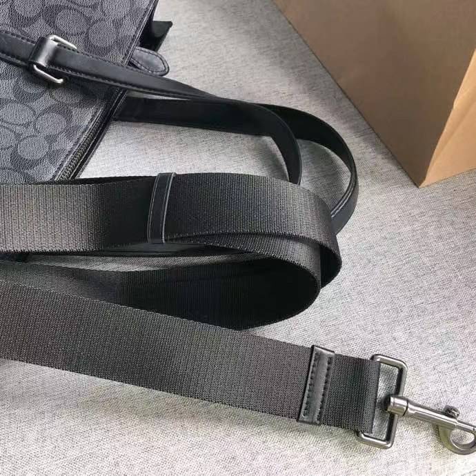 COACH GRAHAM STRUCTURED TOTE IN SIGNATURE CANVAS WITH VARSITY STRIPE C3232